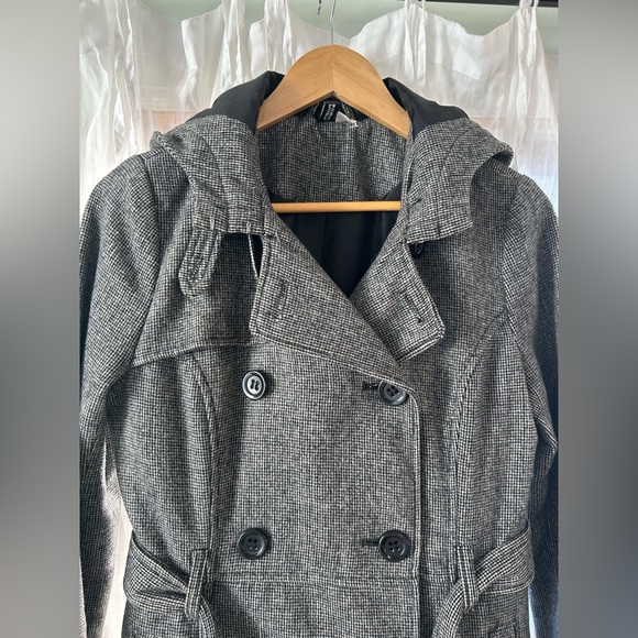 H&M - Picture 2 of 5